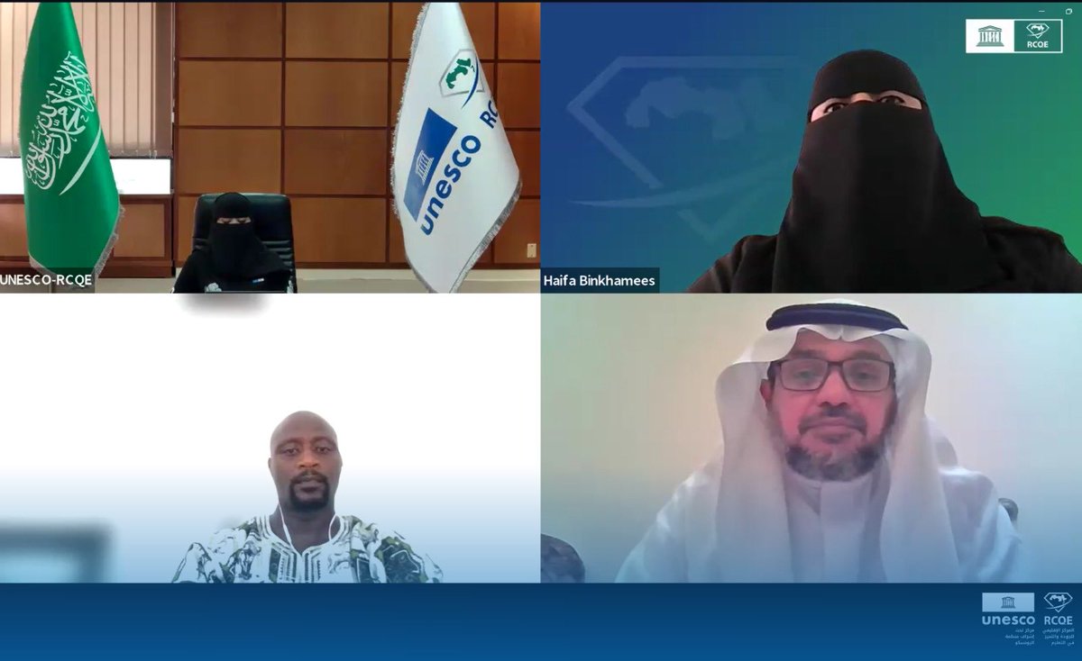 UNESCO_RCQE's tweet image. 🎨 الجلسة السادسة: معًا نبتكر
🗣️ مديرة الجلسة: السيدة هيفاء بن خميس – أخصائي بناء القدرات والاستشارات بمركز اليونسكو الإقليمي للجودة والتميّز في التعليم.
حين نجرؤ على التفكير بطريقة مختلفة، يولد الابتكار؛ ومن الابتكار ينطلق الاختراع؛ ومن الاختراع يتشكل الأثر الذي يصنع المستقبل.…