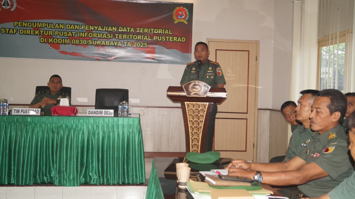 Pendam5's tweet image. Tim Pusterad lakukan verifikasi data teritorial di Kodim 0830 untuk perkuat Binter wilayah. #Pusterad #Kodim0830 #TNIAD #Binter Simak selengkapnya disini 👇👇👇 kodam5brawijaya.tni-ad.mil.id/pusterad-evalu…