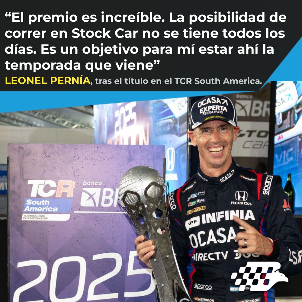 Campeonesnet's tweet photo. #TCR | 🇧🇷 "LA PRIORIDAD ES EL STOCK CAR"

🏆 Consumado el título en el TCR South America, Leonel Pernía busca hacer uso del premio que ofrece la obtención del campeonato: competir en el Stock Car de Brasil.

🎙️ "No lo tengo cerrado, pero es mi prioridad. Es una posibilidad única, la categoría tiene un nivel de pilotos que pone la vara muy alta" manifestó el tandilense en diálogo con Campeones Continental AM 590.

📸 Gentileza Prensa TCR South America