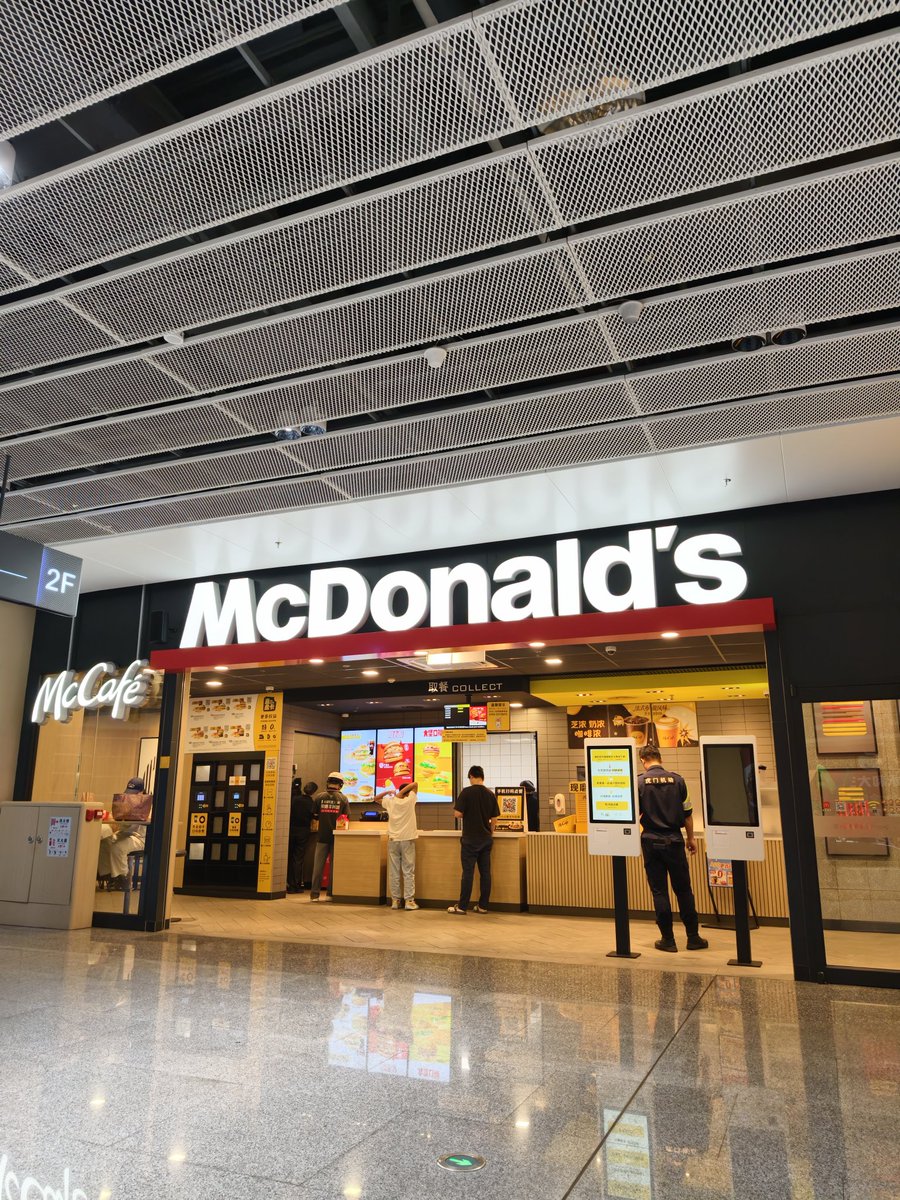 中午麦麦，
晚上麦麦，
今天是麦麦人🤤