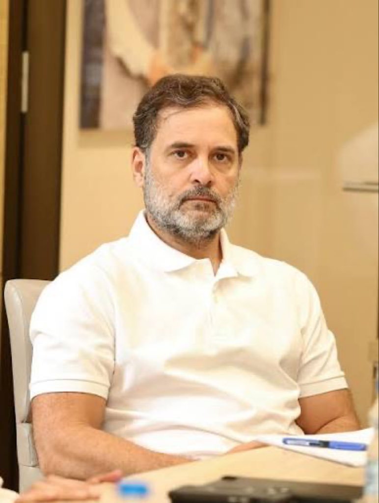Vidyaraj51's tweet photo. No loss, no odds, no media spin can break us. Rahul Gandhi has our hearts, our loyalty, our courage ,now and always! 🔥🇮🇳 #IStandWithRG #CongressStrong https://t.co/lTWwCddUqm