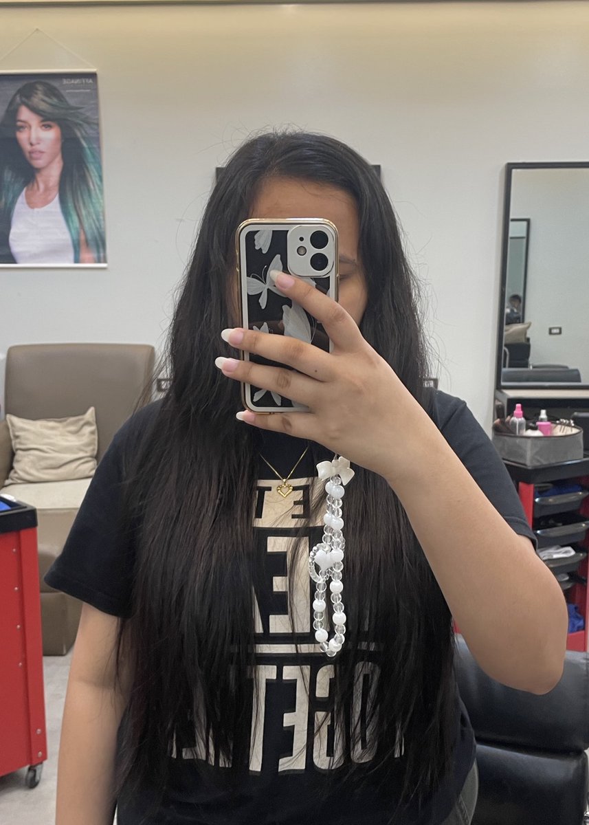 unrealized_cpa's tweet image. finally cutting my hair after 17 months coz cpa na sya 🥹