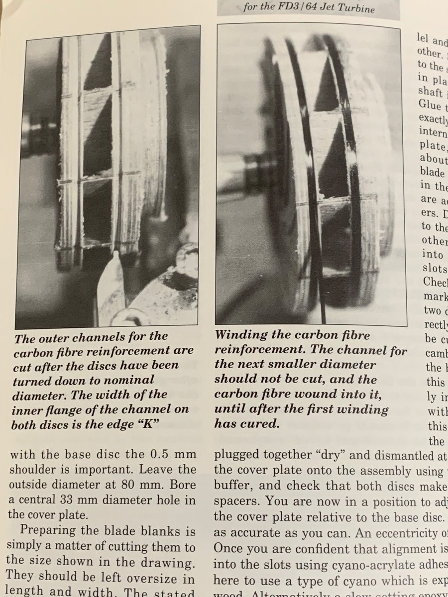 poka_kikaiou's tweet image. 魔導書の話題で出た本です。

小型ジェットエンジンの作り方マニュアル=神書です。
現在売られている小型ジェットエンジンの基本構造で元祖です。
驚くべきはコンプレッサーであり木材で作られています。
90年代には空を飛んでいたようで、現代の潤沢な環境で真似できない訳ないだろうと思う次第です。