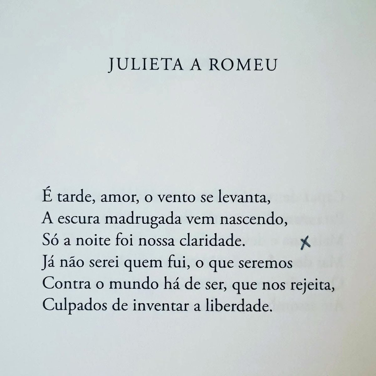 o_cair's tweet image. José Saramago nasceu neste dia, em 1922. 

José Saramago, POESIA COMPLETA, edição Assírio &amp;amp; Alvim