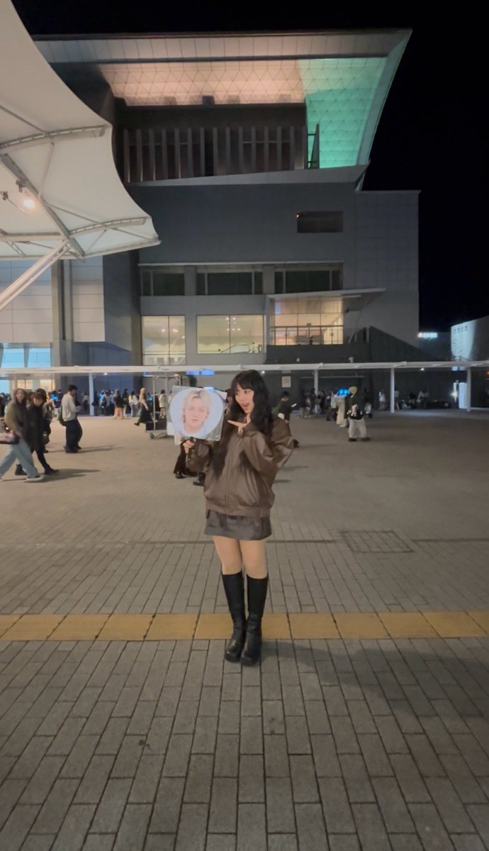 ヒョンソクの膝小僧 tweet media