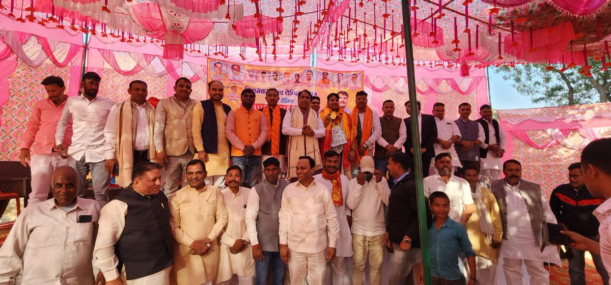 MlcSuresh's tweet image. आज बागपत के गांव गोपालपुर खडाना में आयोजित विश्व गोल्ड विजेता, इंडियन आर्मी के गौरव श्री श्रवण कुमार कश्यप जी के भव्य सम्मान समारोह में मुख्य अतिथि के रूप में शामिल हुआ।

श्री श्रवण कुमार कश्यप जी ने अपने अद्भुत साहस, अनुशासन और समर्पण से देश का नाम रोशन किया है।
#sureshkashyap