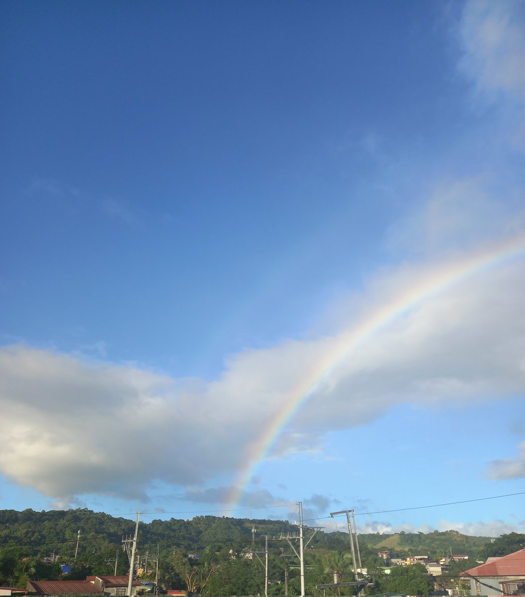 AfirePages's tweet image. I saw a rainbow today ☁️🌈☁️
