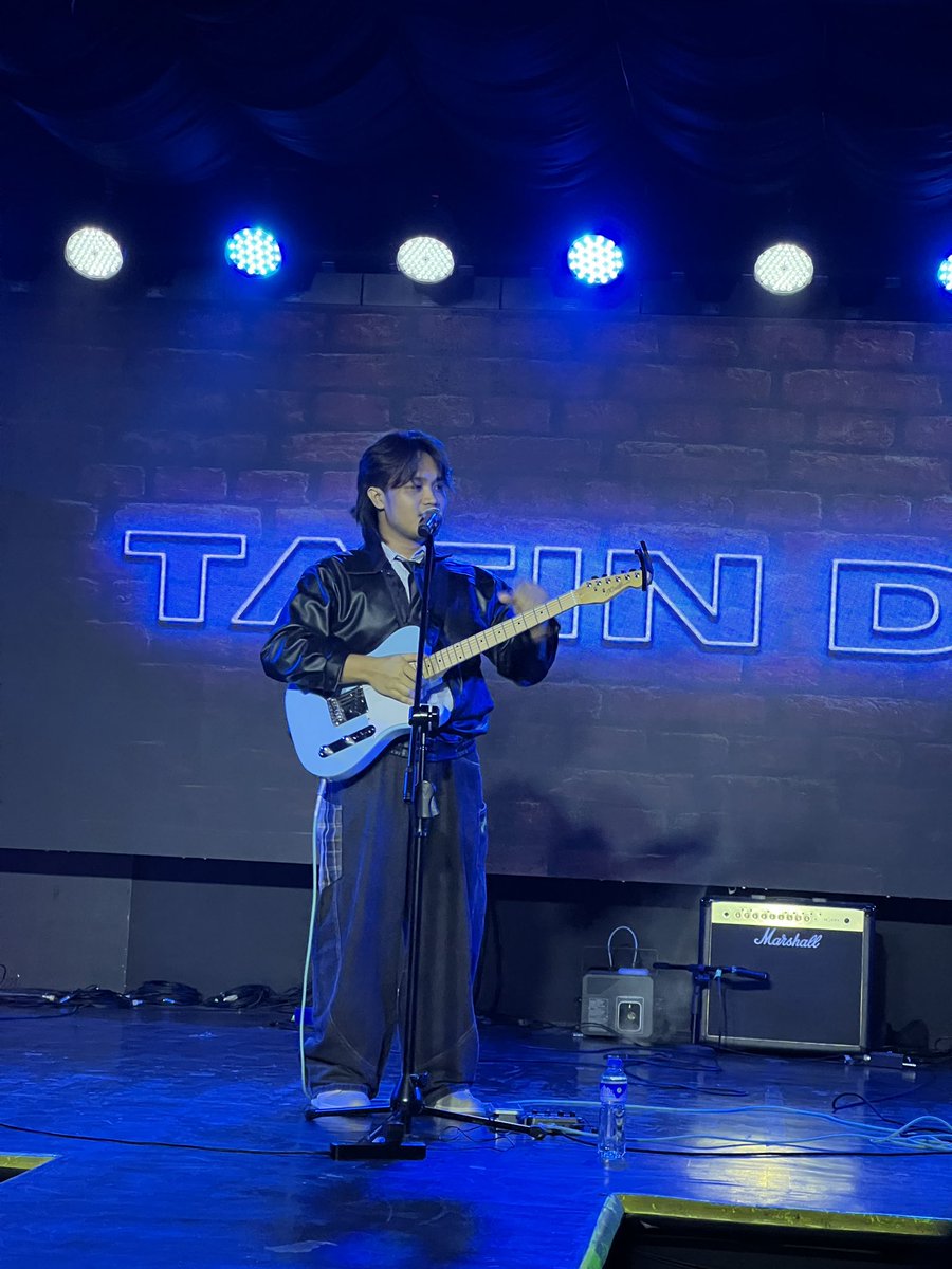 vitamin_bini's tweet photo. na pra bang gusto ko na magmahal ?!?!? tatin dc ang galing mo pare koooo 😭😭

#JhOPMnight #1264AmityFM #BINIJhoanna #JhoannaFanSupport #TeamJhoanna #BINI https://t.co/rWqSvmABtK