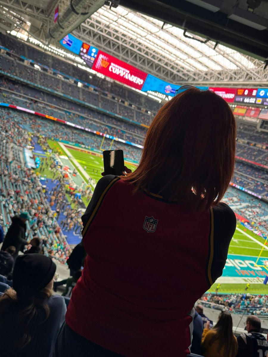 crichiña tweet media