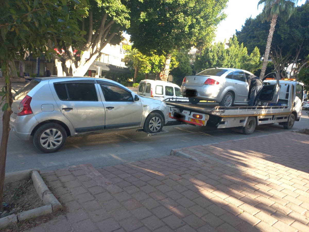 📍 Antalya / Muratpaşa/ Dedeman Bölgesi ve Çevresi 

Hafta içi – hafta sonu, gece – gündüz demeden korsan taşımacılıkla ve kayıtsız çalışanlarla mücadelemiz aralıksız sürüyor.

Sahada denetimlerini sürdüren tüm ekiplere ve çalışma arkadaşlarımıza Antalya Şoförler Odası adına