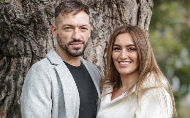 MiguelMartinho7's tweet photo. Passados 5 anos que o amor na casa da Ericeira nasceu, dentro de um reality show. 

Um 16 de Novembro de 2020 é sempre algo especial.

Para o André e a Zena, estarem juntos até hoje é um amor nas estrelas.

O amor triunfa tudo! ❤️
#AnZe #BBTVI https://t.co/StwzCaDMPD