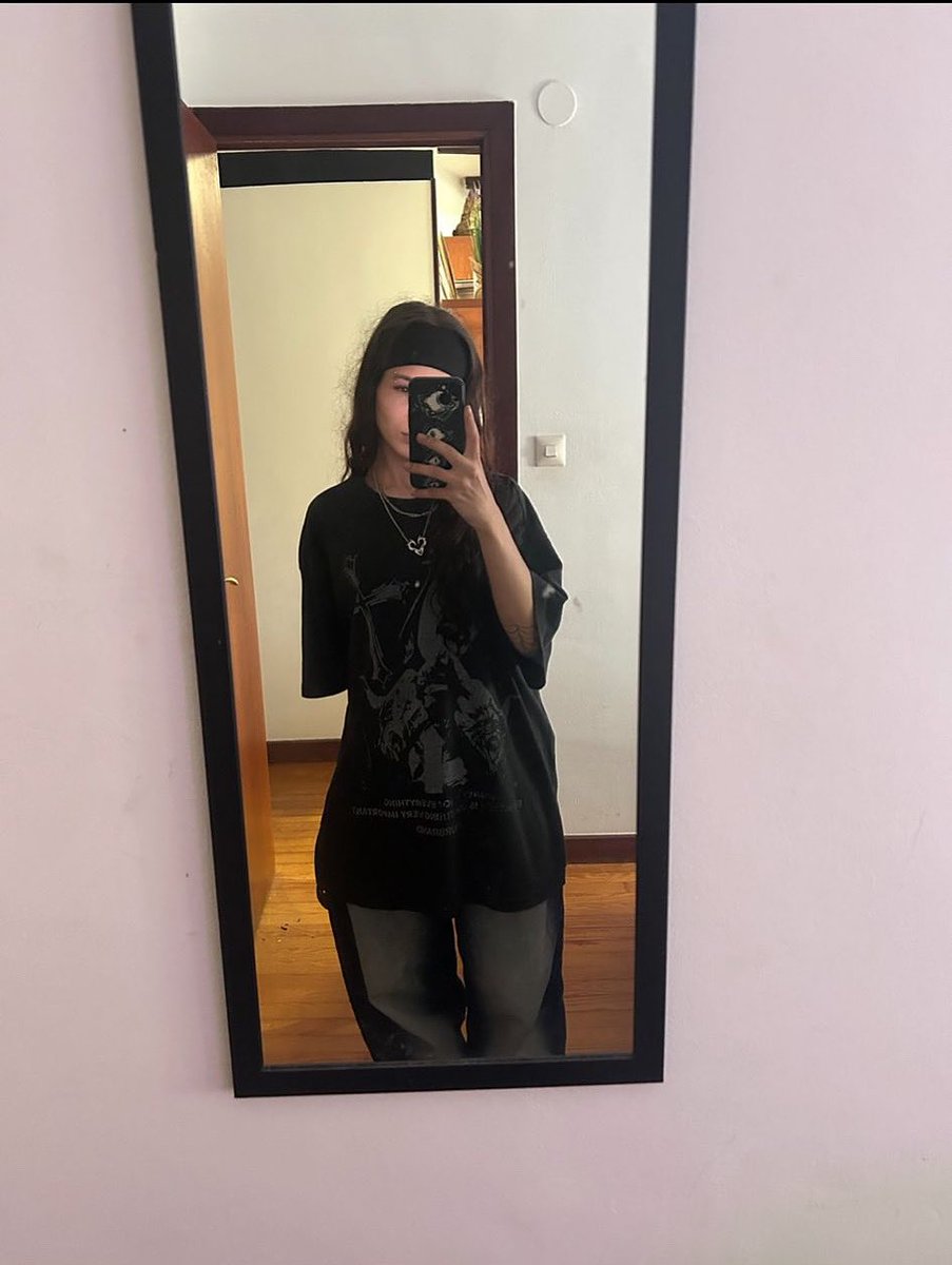 isabellspell tweet media