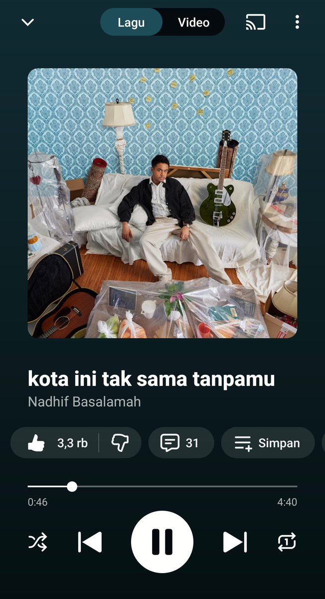 sambatanpaw's tweet image. Nadhif, semoga nanti aku bisa menemukan orang yang cocok untuk disimpan di lagu ini. Soon.