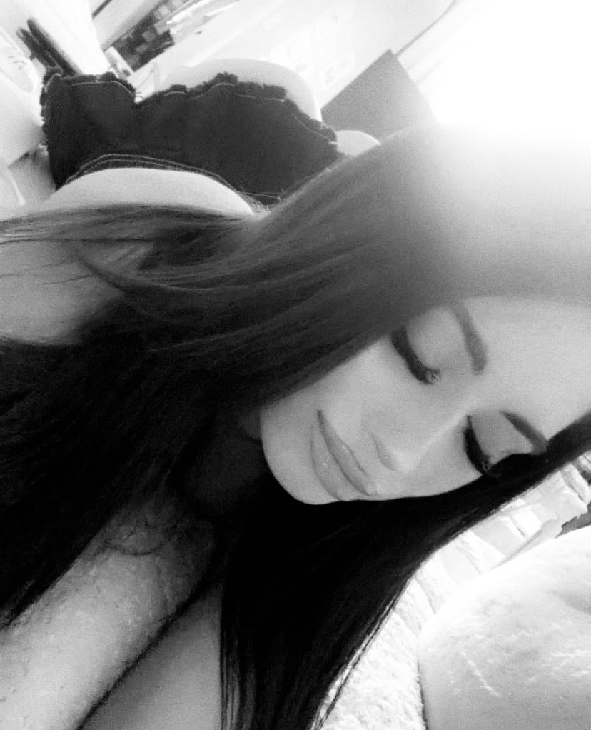 Majangoddess's tweet photo. Smash eller pass? #röv #smashorpass #ass #lingerie #smash https://t.co/GIF9SQdpzR