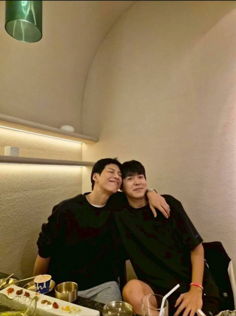 SnapD07's tweet photo. รูปนี้น่ารักจัง https://t.co/qgNG9fACCi