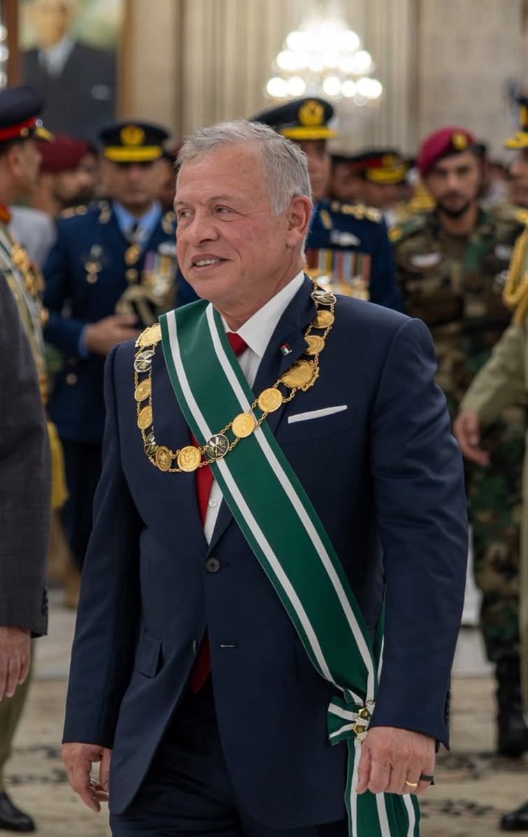 سيــد الرجال 

تسلم جلالة الملك عبدالله الثاني اليوم أرفع وسام مدني في جمهورية باكستان الإسلامية المحطة الأخيرة من جولة العمل الآسيوية لجلالته .