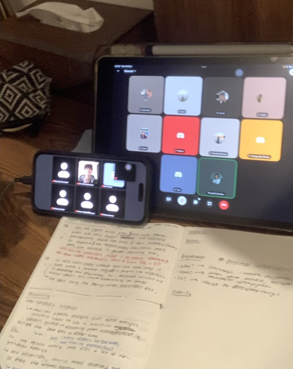 4ramenmagnum's tweet image. setengah rapat setengah latihan #semangat