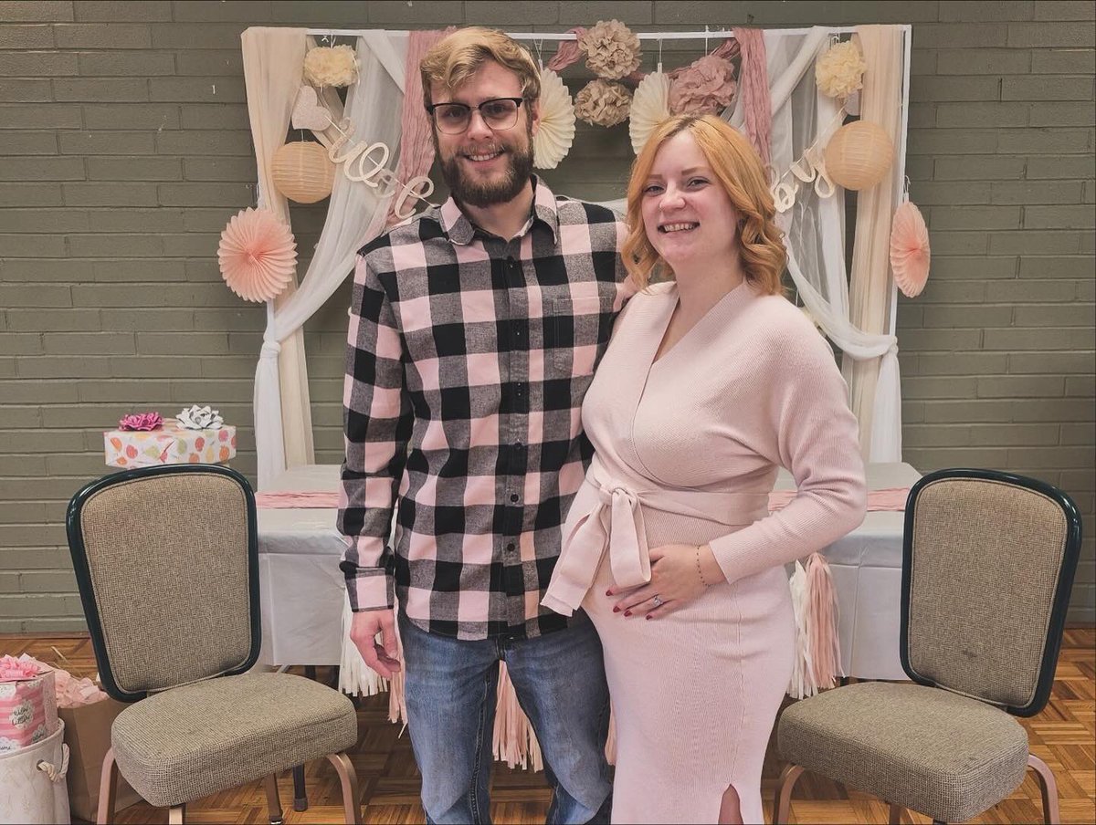 PeytonEllert's tweet photo. 30 weeks down - only 10 more to go until we get to hold our little girl! 🩷 https://t.co/q77LKKBwJM
