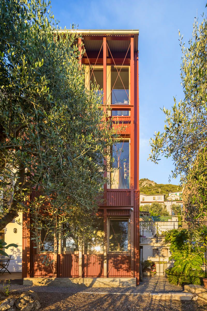 archinect's tweet image. Saint Roch House​ by Nicola Spinetto Architectes 📸 Sergio Grazia #ArchinectProjects

Project details at archinect.com/firms/project/…