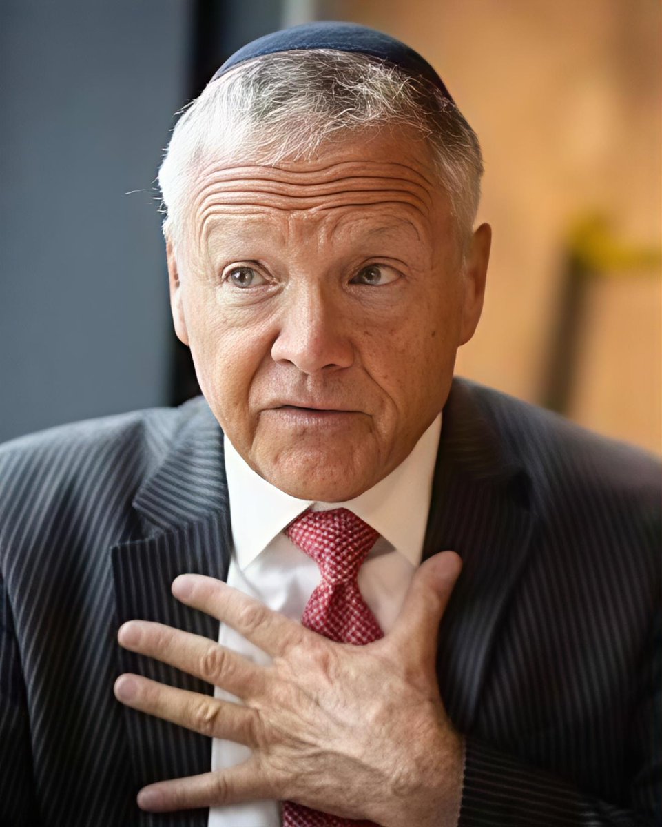 SKANDAL - NOWY AMBASADOR USA W POLSCE PUBLICZNIE GROZI NASZEMU PAŃSTWU ❗

Thomas Rose, nominat Trumpa na ambasadora w Polsce, zachowuje się jak bandyta, który próbuje zastraszyć ofiarę.  "Cofnijcie podatek albo Trump was załatwi"!

Nowemu ambasadorowi USA chyba pomieszały się