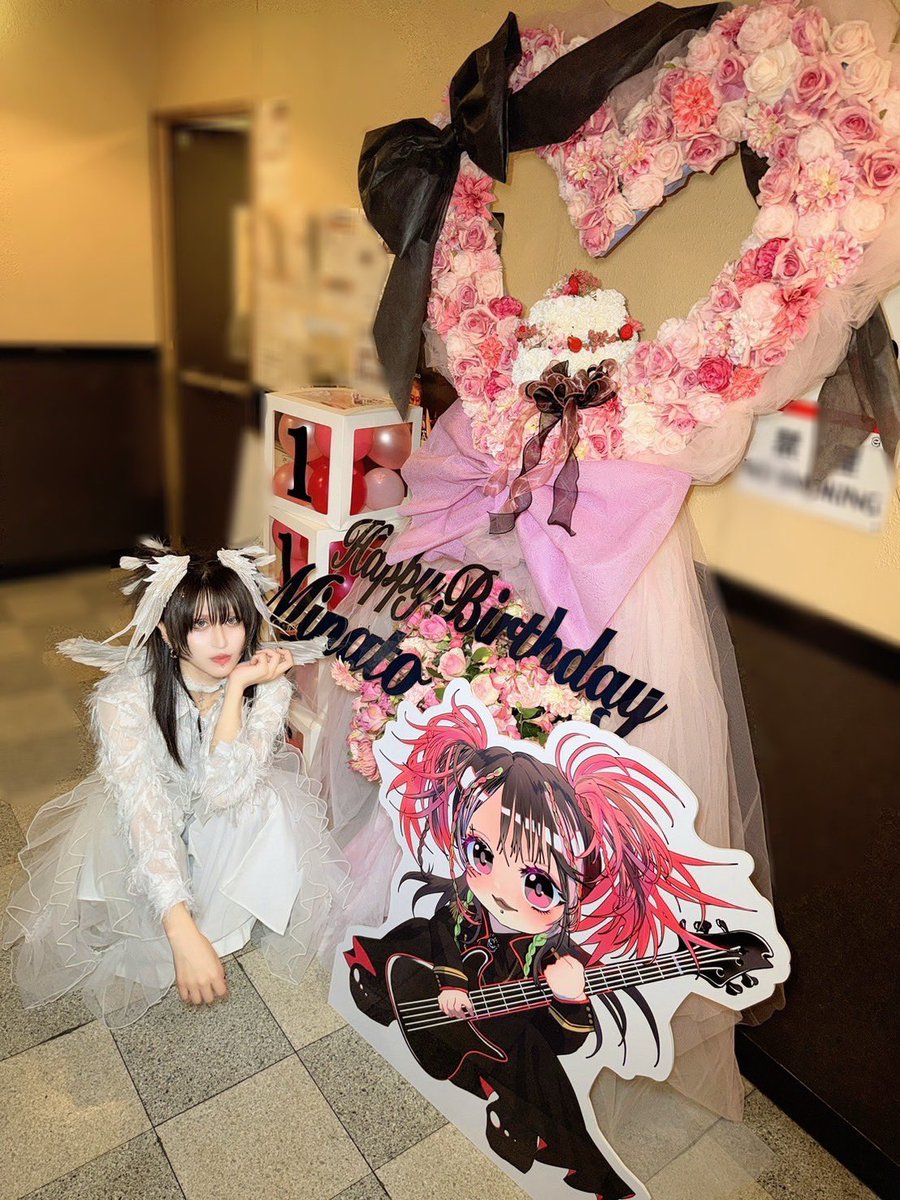 ヤミテラ 湊叶さん Birthday🎂 ハート×ピンクをベースにしたフラスタで