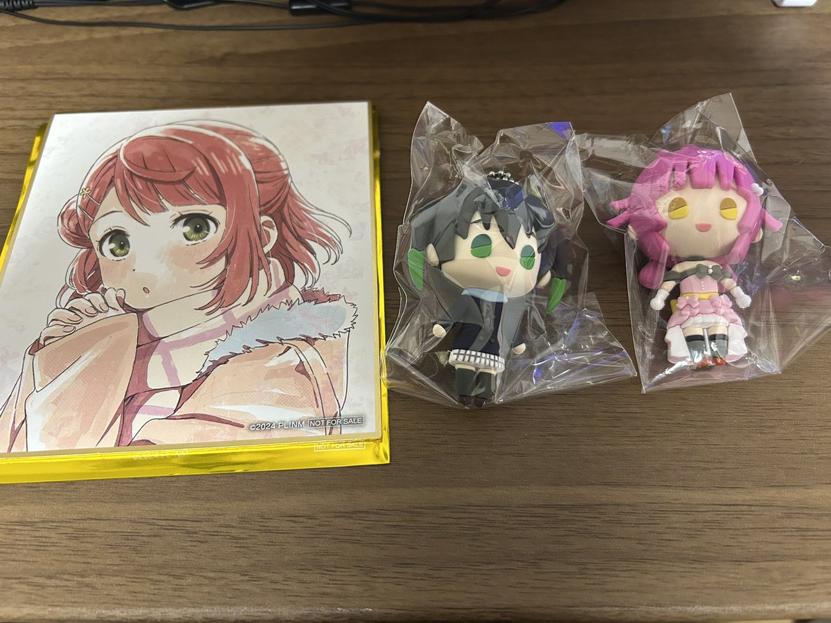 brodtwue's tweet photo. 映画 ラブライブ！虹ヶ咲学園スクールアイドル同好会 完結編 第2章 えいがさき 色紙 ラバーフィギュア

譲）
色紙 歩夢
冬制服 侑
ダンス衣装 璃奈

求）各同種せつ菜

都内手渡しで交換可能な方いましまらよろしくお願いします。 https://t.co/mkmN40Jm4b