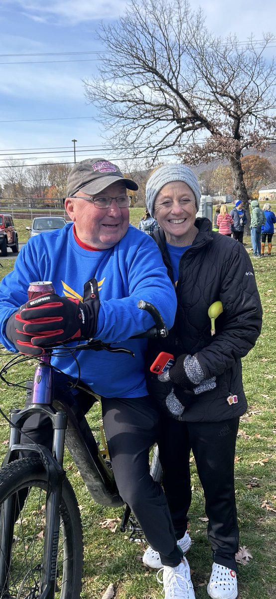 EAHS Cross Country tweet media