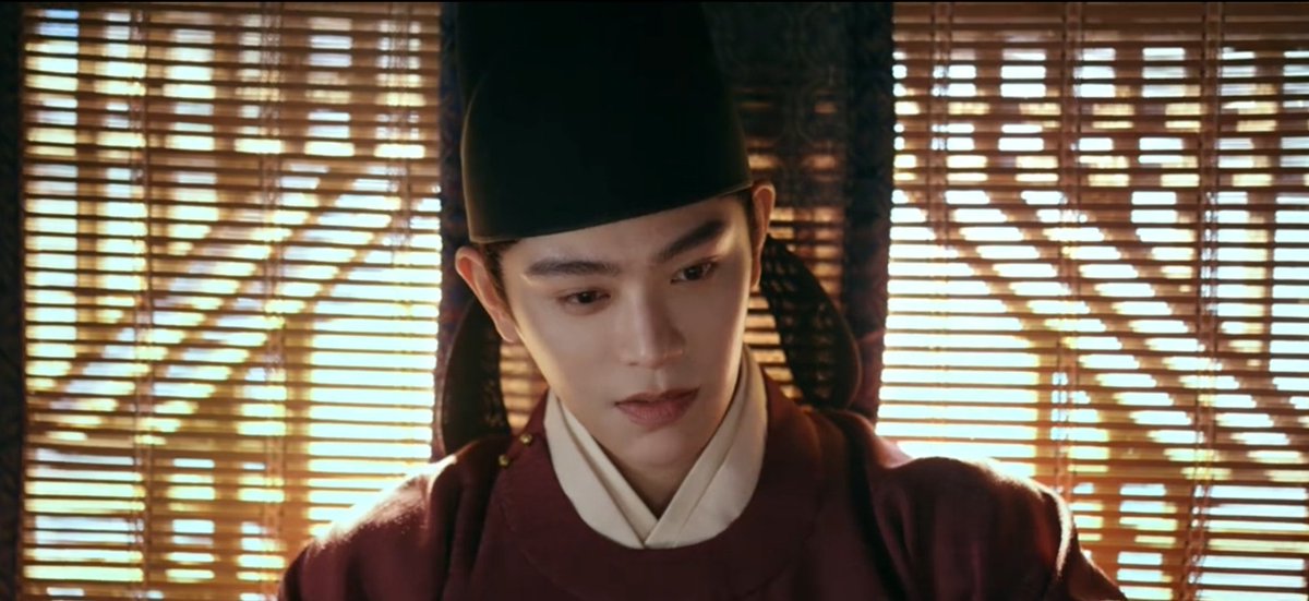 plathsfig's tweet image. who looks this cute in official uniforms 🐈☹️