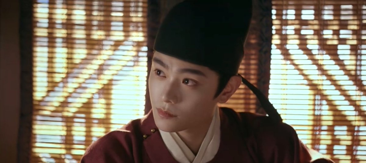 plathsfig's tweet image. who looks this cute in official uniforms 🐈☹️