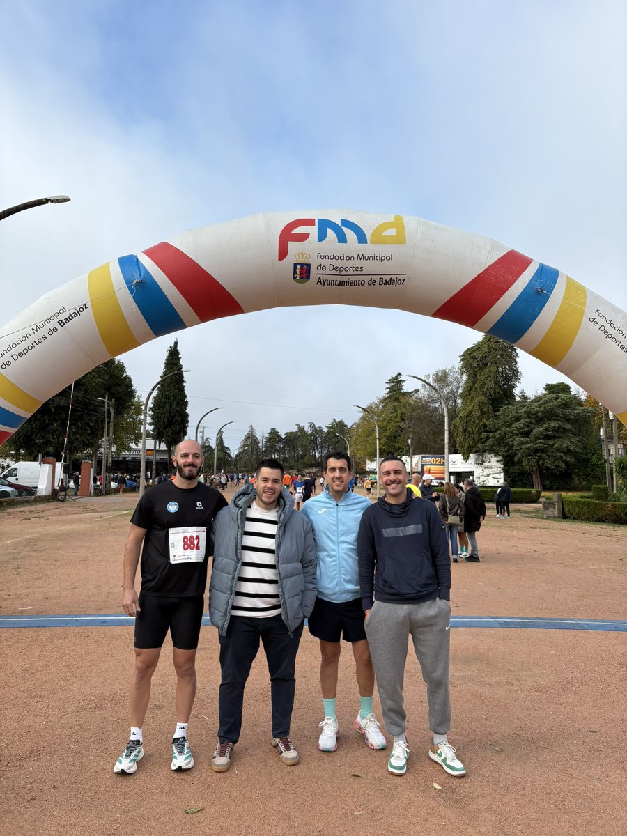 De visita ante de entrenar a la media maratón Elvas-Badajoz con mi amigo Selu y Isma 🫶🏻❤️

Felicidades a la organización 🫶🏻❤️FMD Badajoz <a href="/aytodebadajoz/">Ayuntamiento Badajoz</a> <a href="/JuanParejoFdez/">Juan Parejo Fdez🇪🇸</a>