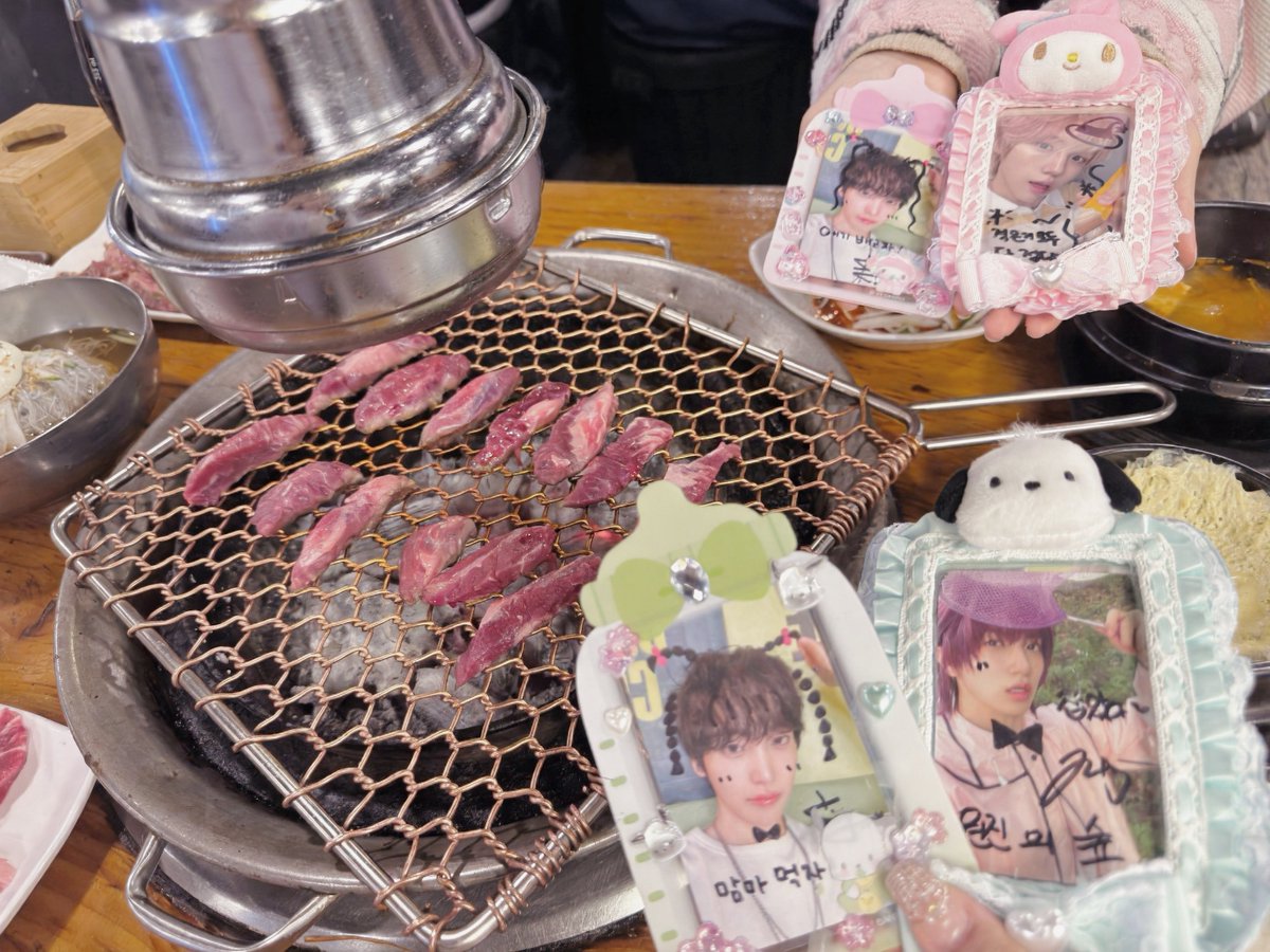 오늘도 행복함💜💜
맛저😋😋

#원진아_함번만_먹어봐
#성민이_입에_안성맞춤