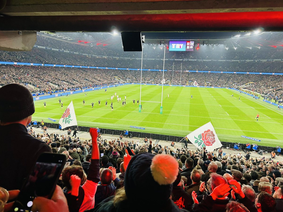 FacesOfPinnacle's tweet image. 🏉 Amazing day at #Twickenham with @sageuk and our fabulous customer  @UpgradeBikes! Outstanding hospitality @SagePartners and an unforgettable match from @EnglandRugby 

 #Rugby #SagePartners #QCNS #bikes #twickenham