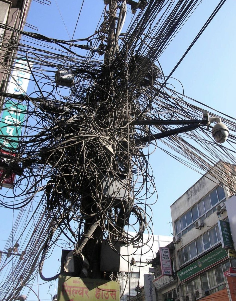 LouisLsvr's tweet image. what Monorepo feels like