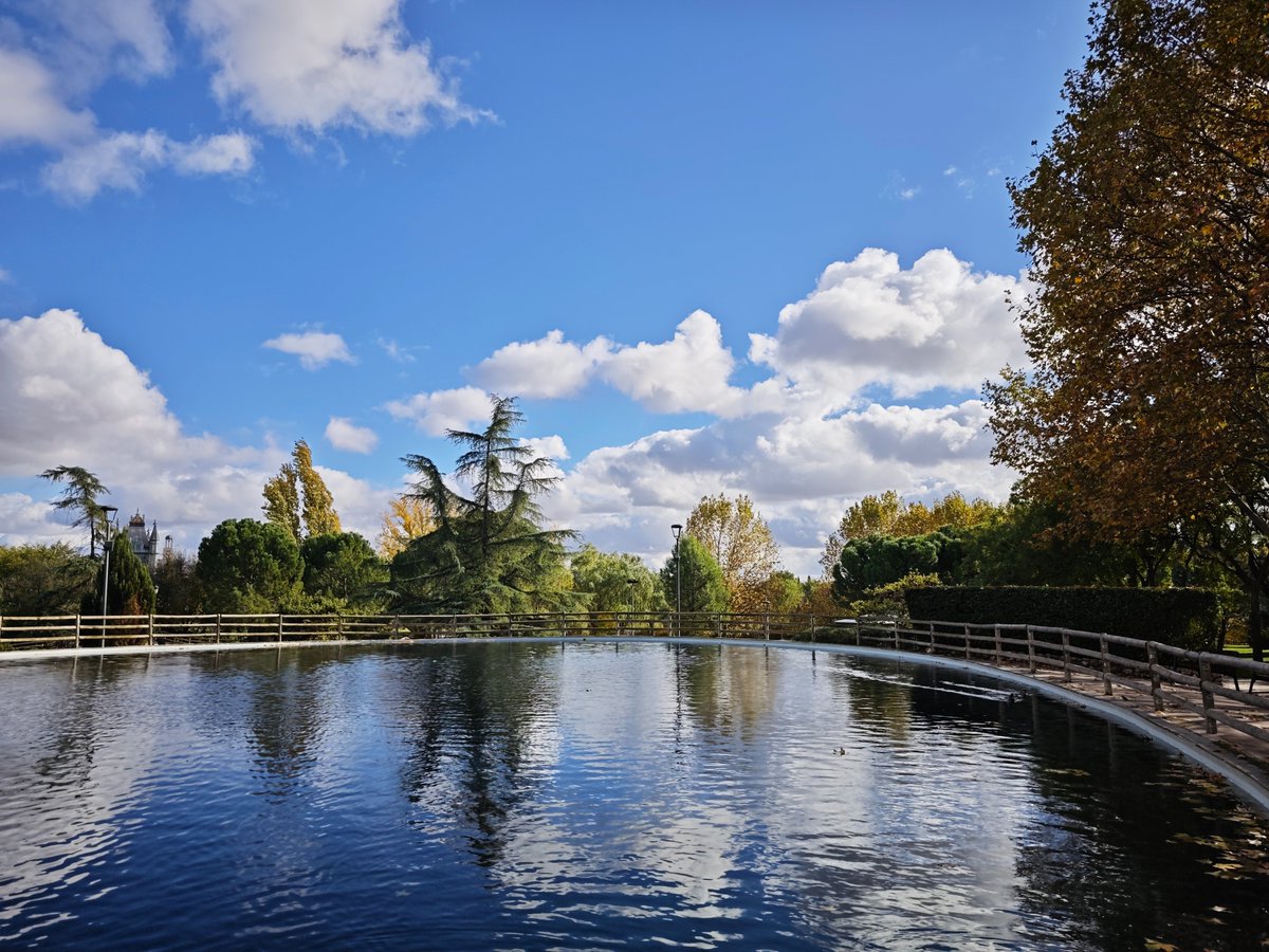 Ll0r3nt3's tweet image. Parque europa