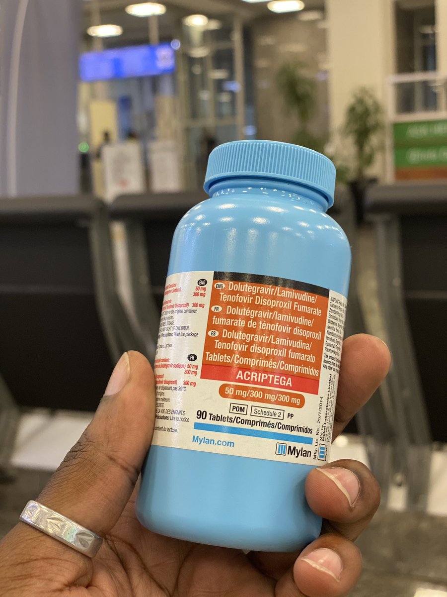 Guys ababibizi mumfashe 🙏

Uyu muti nsanze muri bag ya cherie wanjye uvura iki, we ari kumbwira ko uvura ibihushi 😩😭