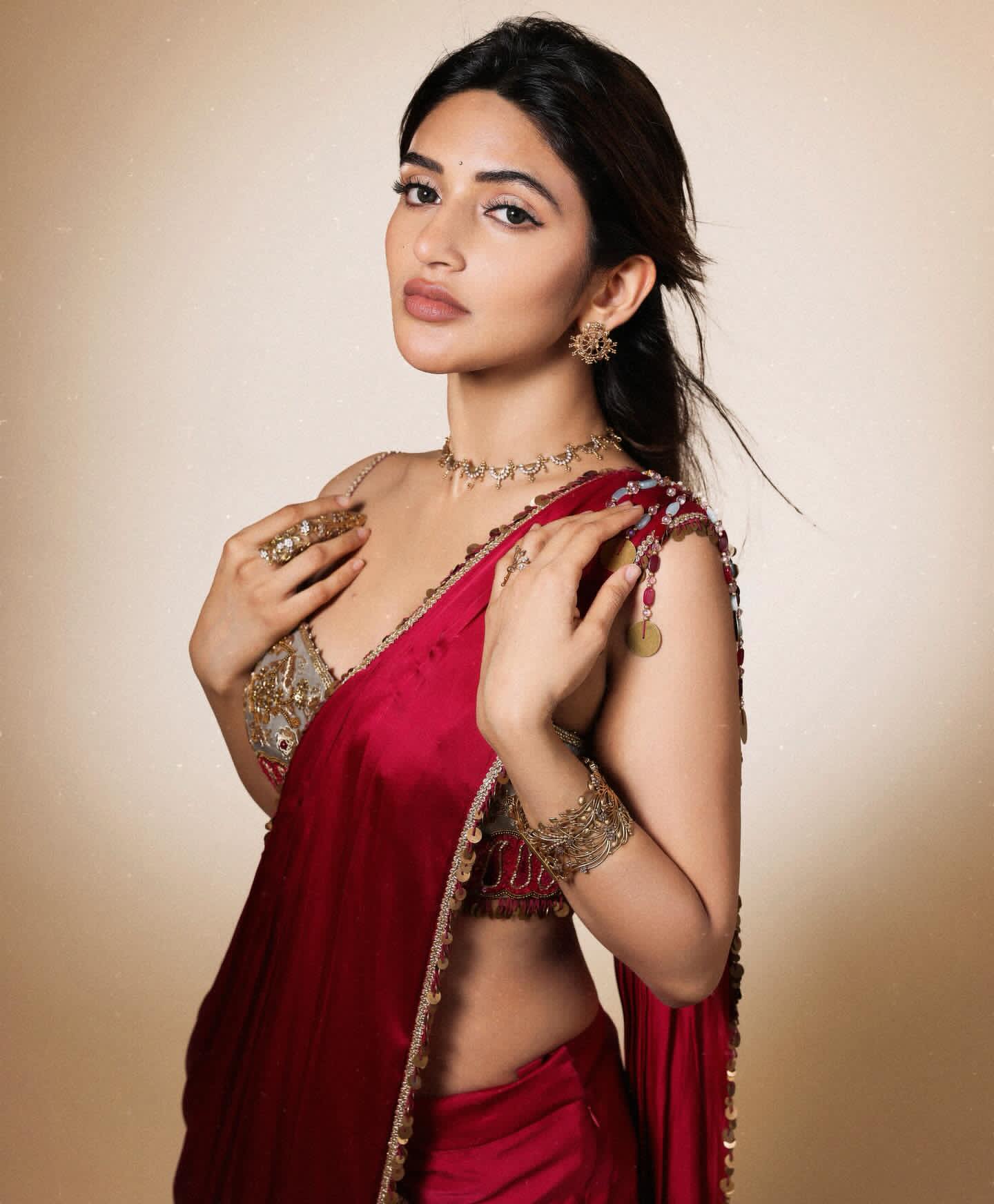 G54fzHWbkAAvo7x?format=jpg&name=large