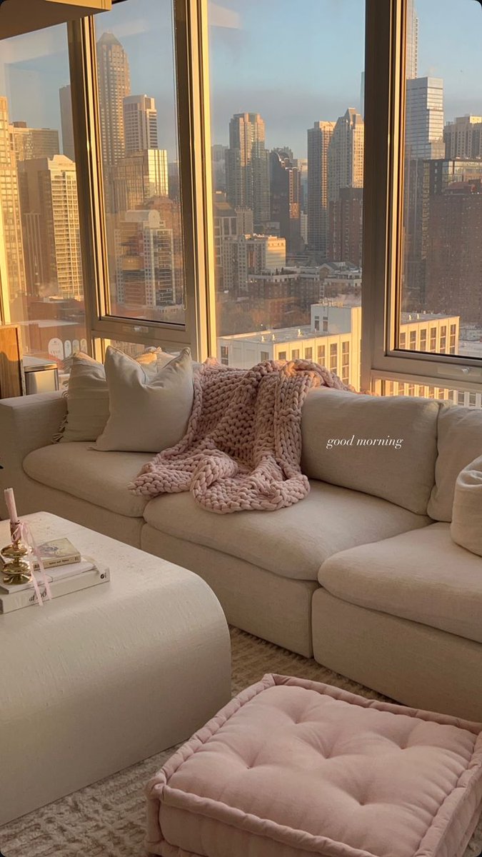 itsheeer_'s tweet image. Cutting off everything that drained my energy 💁‍♀️