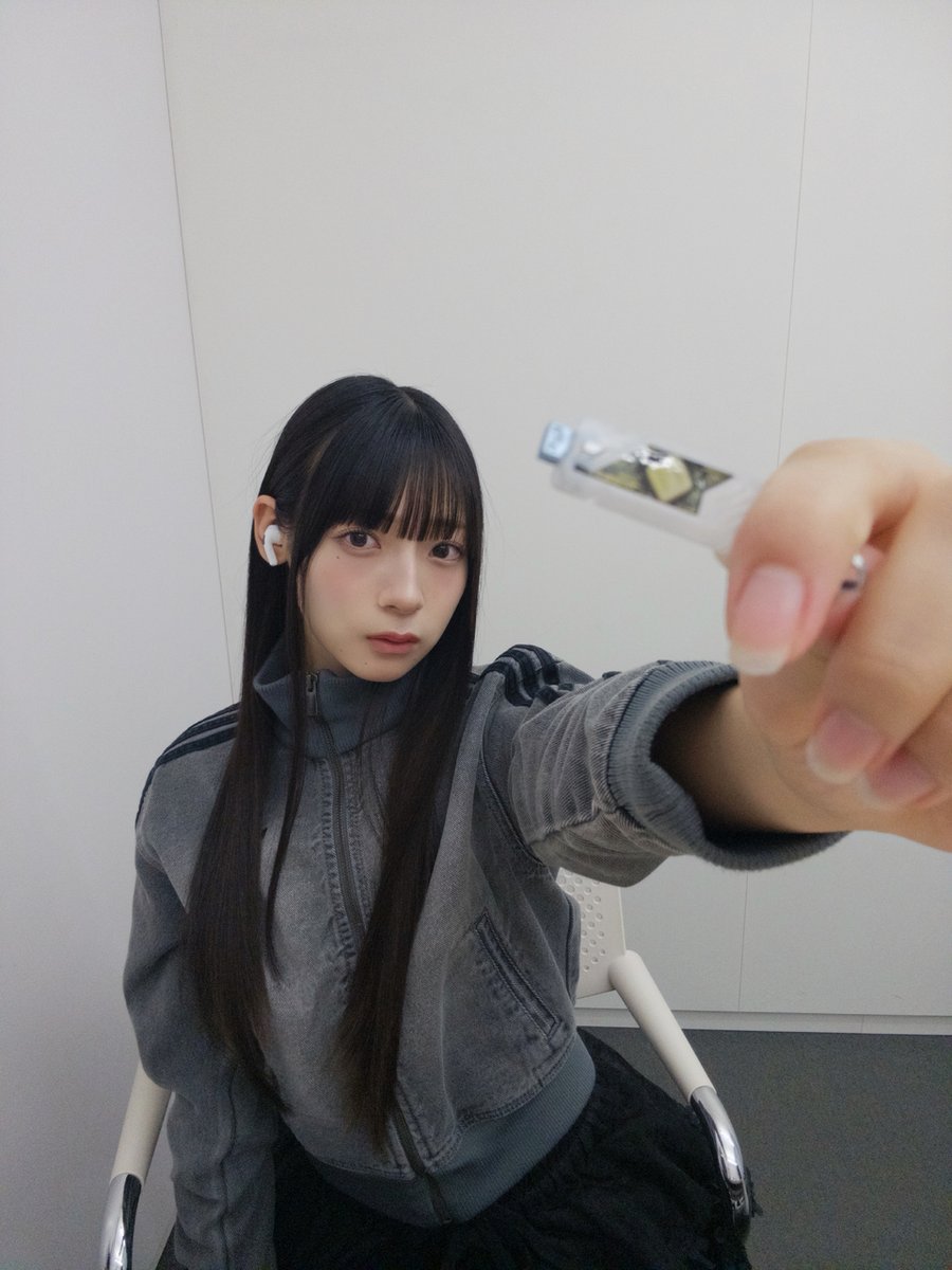 すみれちゃんから
1週間お疲れ様の #sumireblog が届いています😊

そして明日も朝からすみれちゃんで
1週間始められますね✨

5期生ちゃんたちの新参者への想いや
ミーグリのオフショットとともに
TVerやYoutubeもぜひご覧ください😊

#宮地すみれ #日向坂46
hinatazaka46.com/s/official/dia…