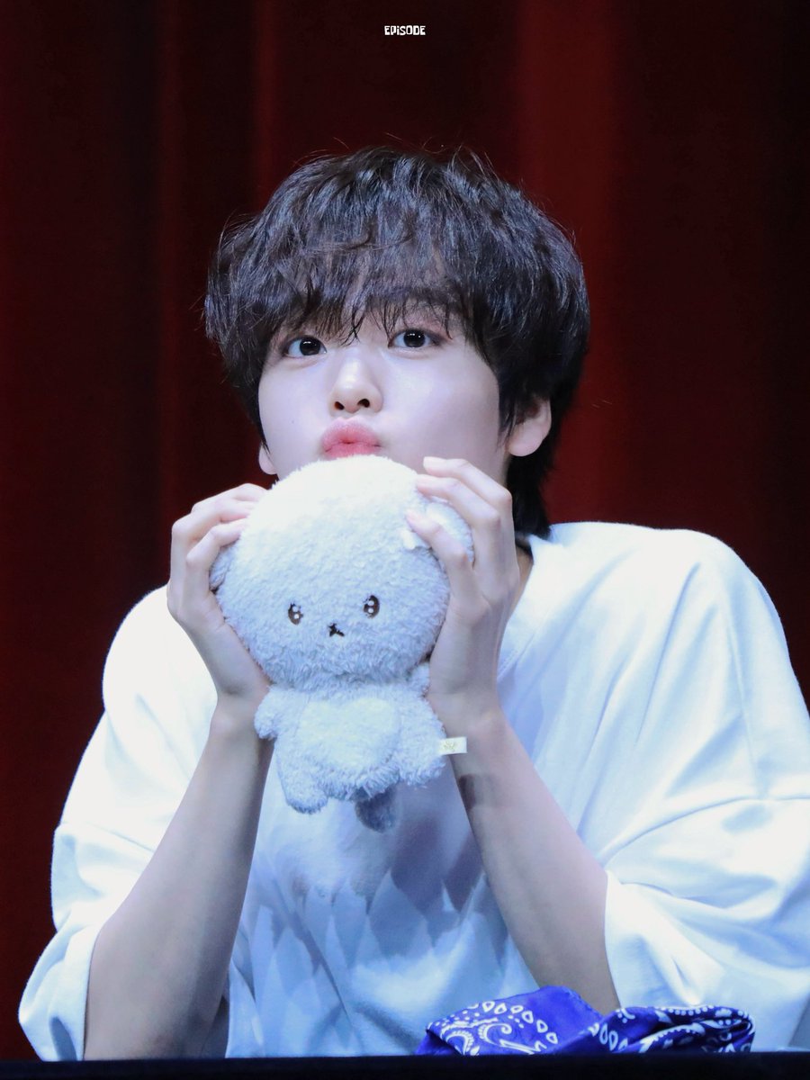 whatfor_1130's tweet image. 251116 위드뮤 대면

누가 강아띠야?

#형준 #HYEONGJUN #크래비티 #CRAVITY