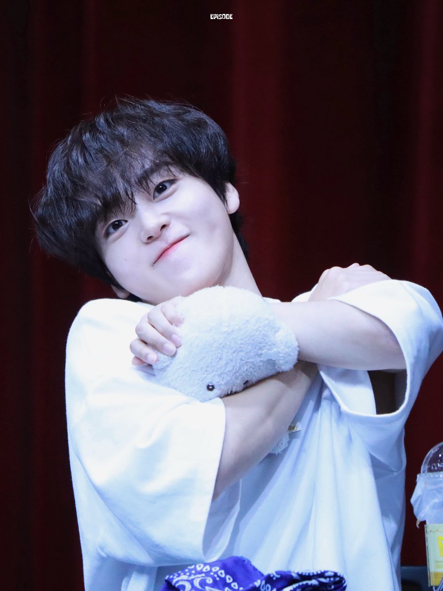 whatfor_1130's tweet image. 251116 위드뮤 대면

누가 강아띠야?

#형준 #HYEONGJUN #크래비티 #CRAVITY