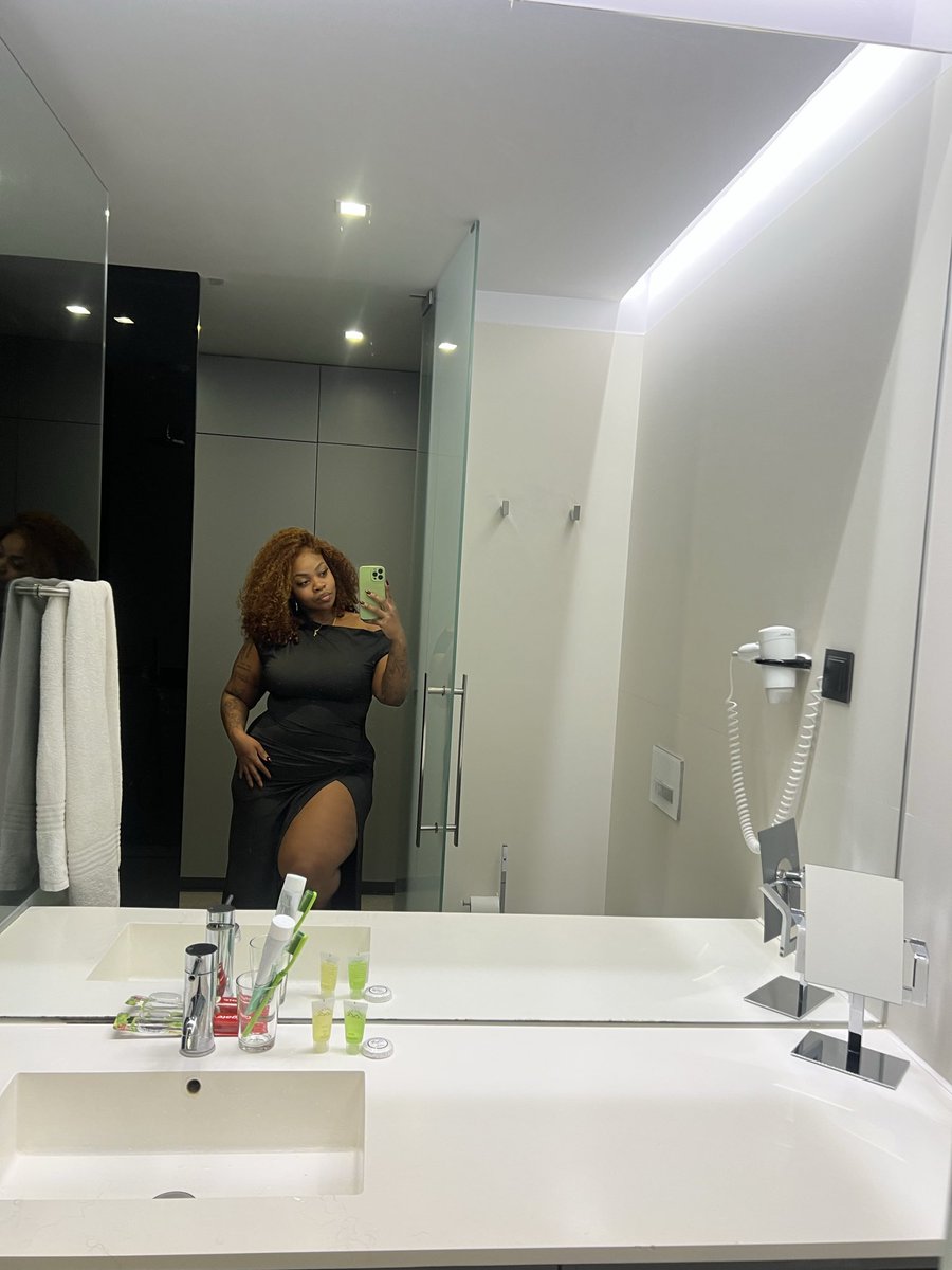 Stefânia Leonel tweet media