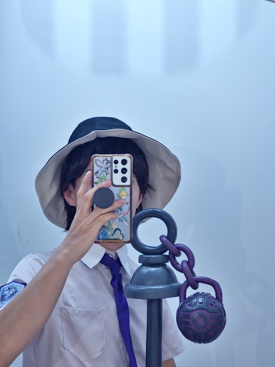 매번 성호나 공준이같은 날카로운 눈매 캐릭터들만 해서 몰랐는데 보민이 순한 눈매를 그리려니까 생각보다 잘 안그려져서 좀 아쉬웠어요
(거울로 역광 반사되서 더 어렵긴 했지만

그리고 사망 직전이던 중고 보민이 가발을 코스 풀기 전까지 부활시켜주신 막어님께 왕 큰 감사를 드리며! ㅋㅋㅋ