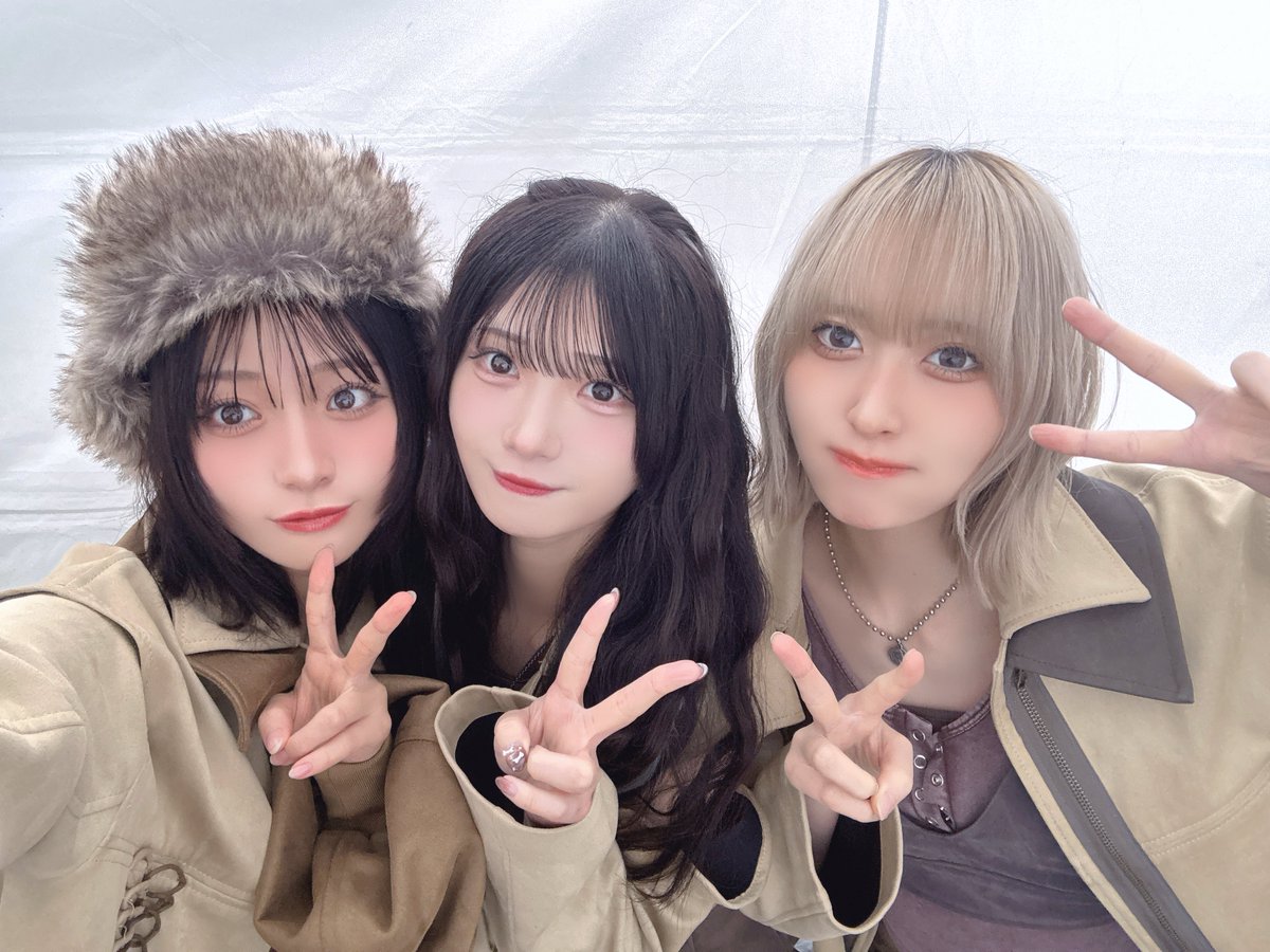 tomita_nanaka's tweet image. 11th single 排他的ファイター ⸝⸝꙳
スペシャルリリースイベントありがとうございました！

新曲初披露、皆さん見守ってくれて本当に嬉しかったです＾＾

お見送り会では、直接感想を聞けて、気持ちがさらに上がりました✊✨

改めまして…！
今シングルも宜しくお願いします！
#ノイミー