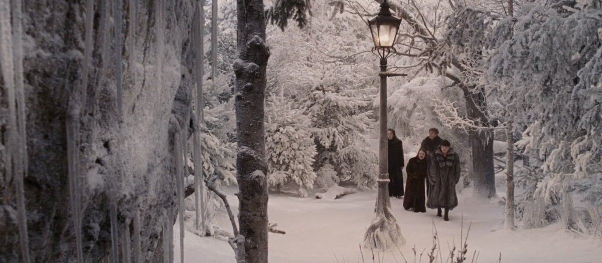 ArtCelineLove's tweet image. winter in narnia❄️