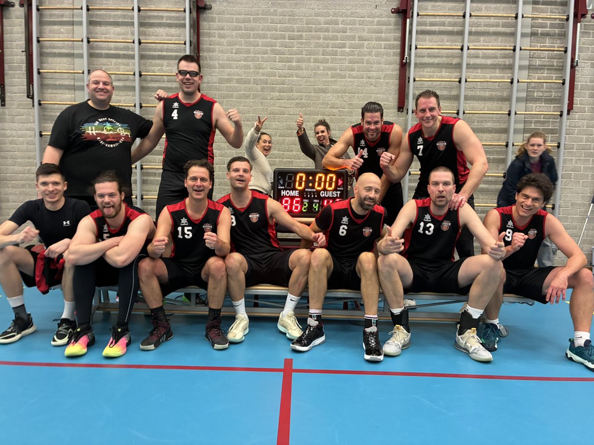 Heren 1 overtuigend tegen <a href="/TwenteBuzzards/">Twente Buzzards</a> 

bequick.net/heren-1-wint-o…