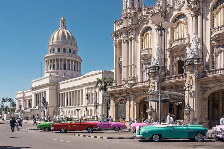 RP_OndaAlegria's tweet image. 🤩 Desde la emisora de la familia cubana celebramos con orgullo el aniversario 506 de #LaHabana, una ciudad que envuelve de historia a sus conciudadanos y visitantes. 
.
.
.
#RadioProgreso #Cuba