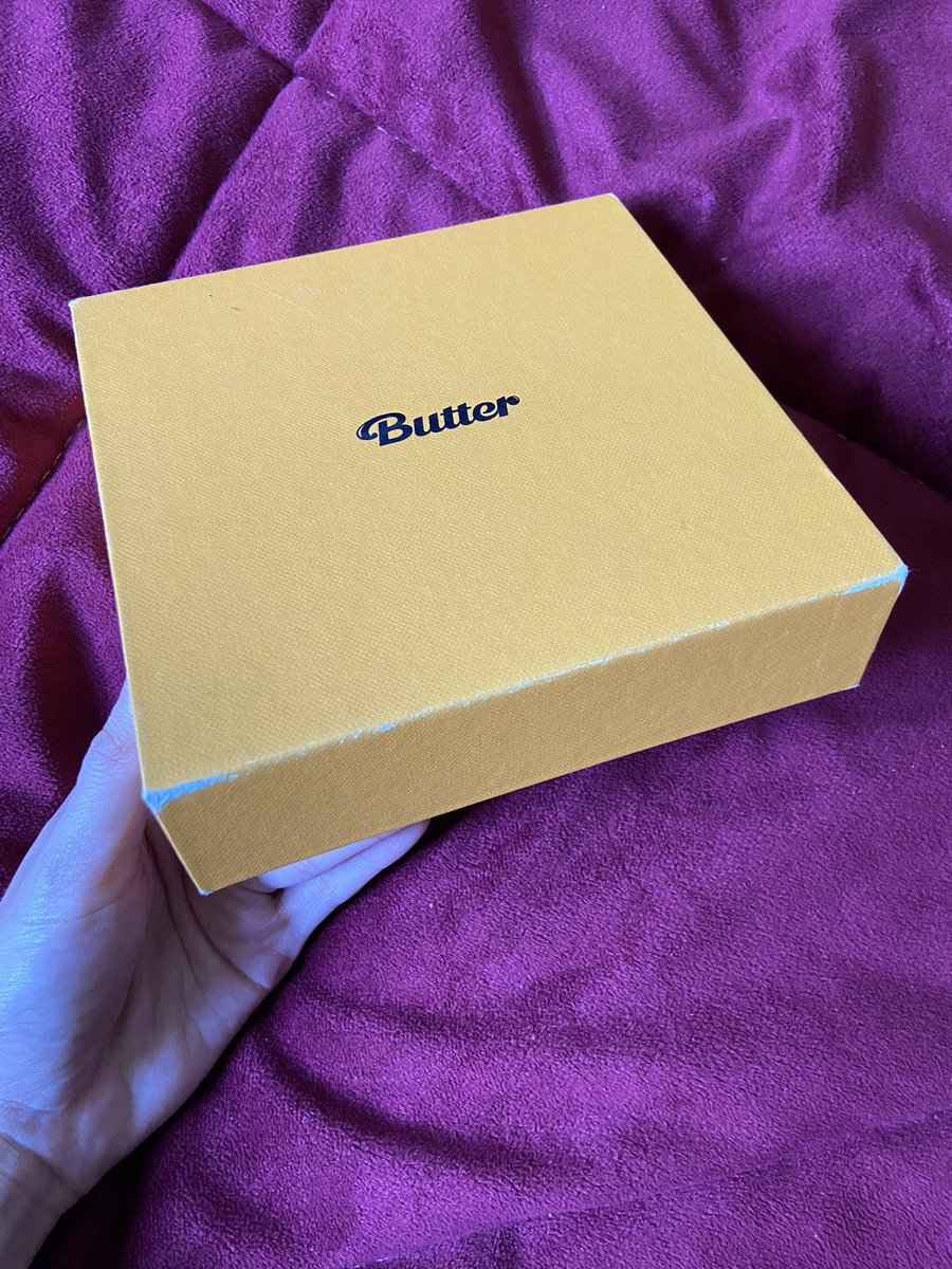mazelary's tweet photo. VENDO/VENDA BTS 

Álbum Butter vr. CREAM incompleto (sem o pôster)
Valor: 100,00 + frete

Álbum BE Deluxe Edition completo 
Valor: 280,00 + frete 

‼️Álbum butter possui avarias na capa

‼️Álbum BE pouco avariado na capa e em um dos posters! https://t.co/7Tj3YUKKQG