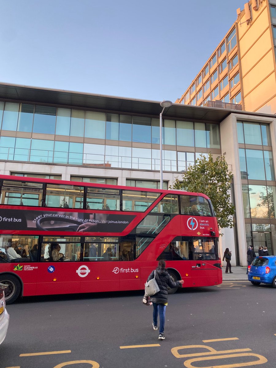 SPOTTED 👀 One of our .LONDONers in the wild on an iconic red London bus! 🚍✨ joinus.london repping their .LONDON domain loud and proud. Go check them out!

#DotLondon #London #LondonDomain