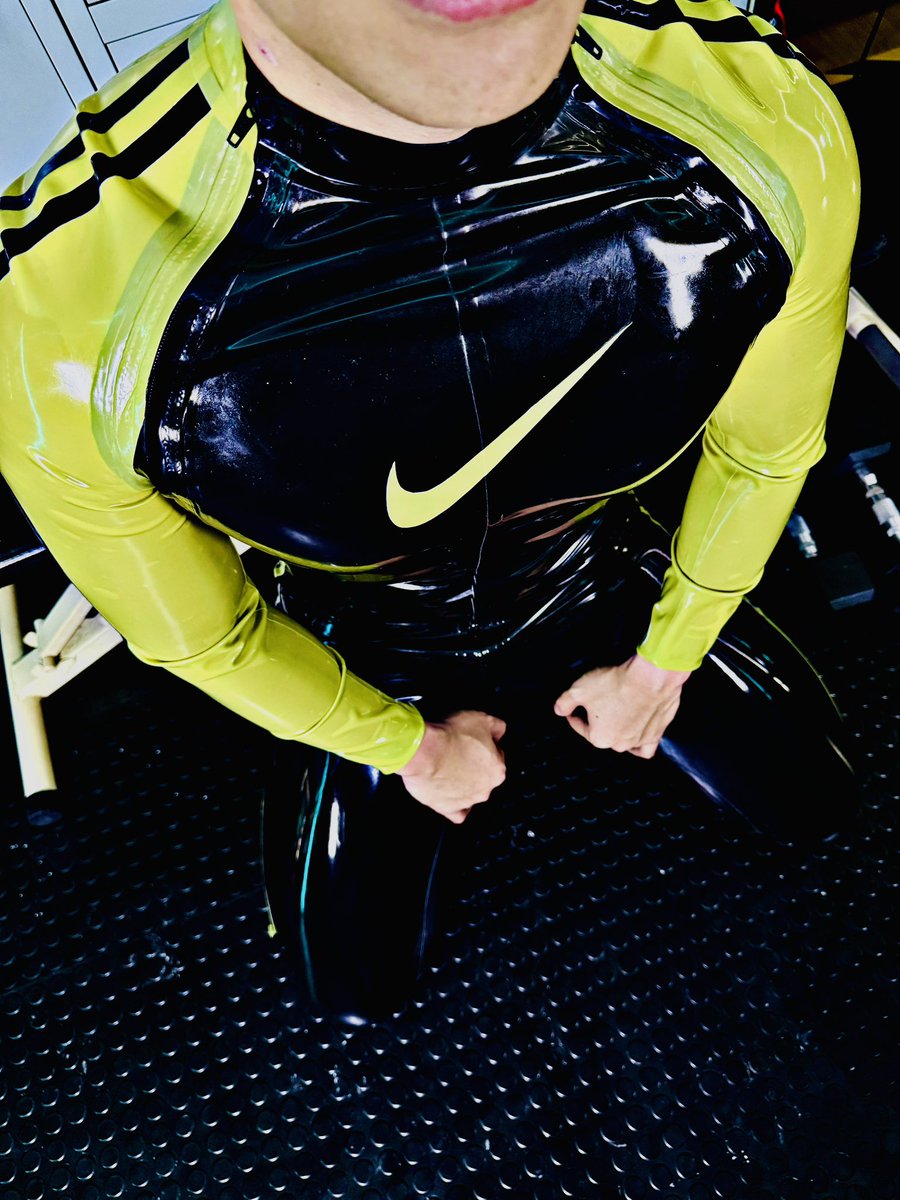 Rubber 0N，World 0FF