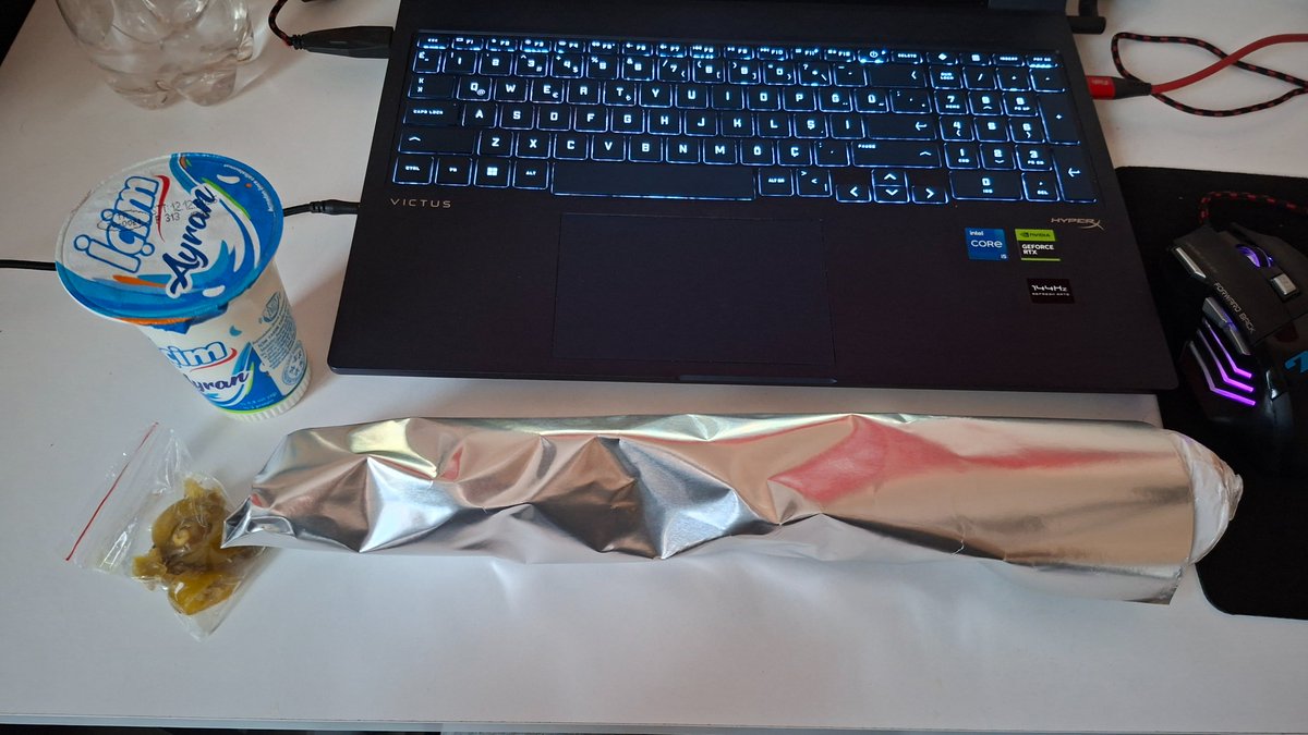 kullanmadığım kartta 150 tl varmış <a href="/esatlxrd/">Esat</a> kardeşe uyduk aldık zurnayı gömme vakti şimdi